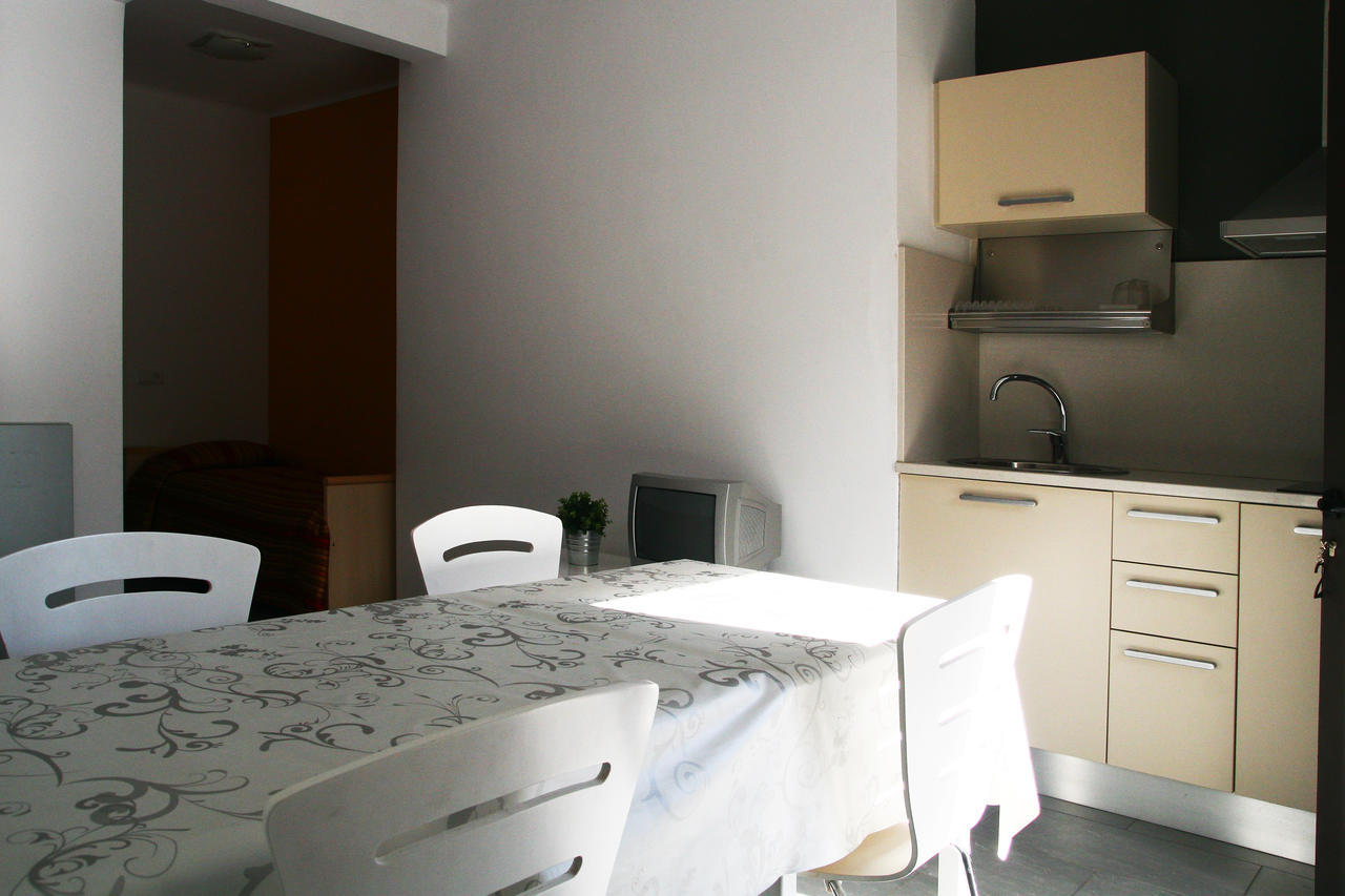 Aparthotel Carmelita Sant Privat de Bas Pokój zdjęcie